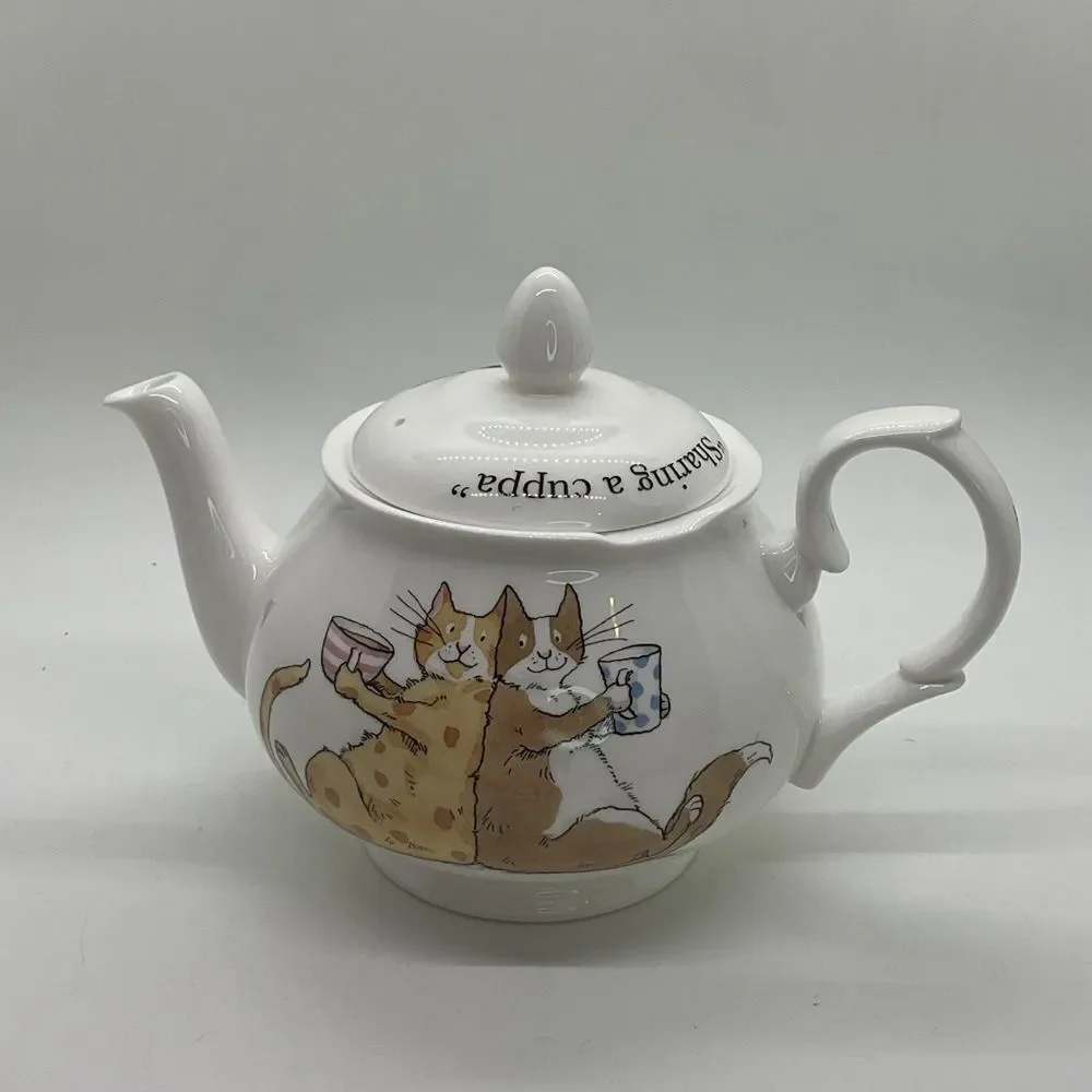 Whittard of Chelsea White Bone China Teapot with Cat Design
